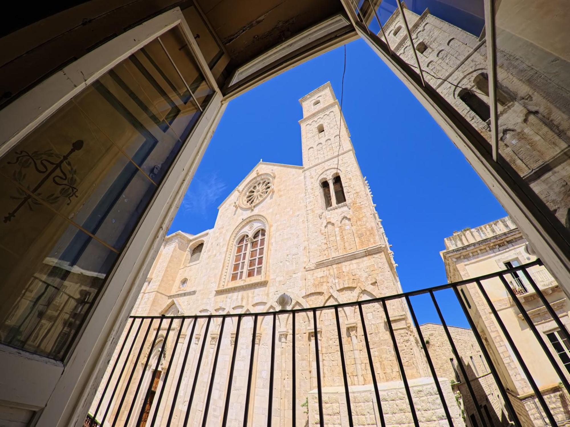 Palazzo Framarino Dei Malatesta - Noble Floor - XIV Century Giovinazzo Exterior foto